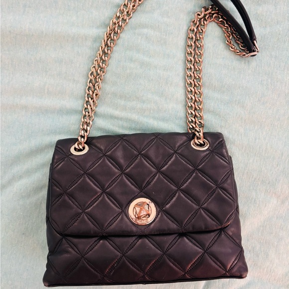 Kate Spade Black Quilted Shoulder Bag with Gold Chain - Picture 9 of 10